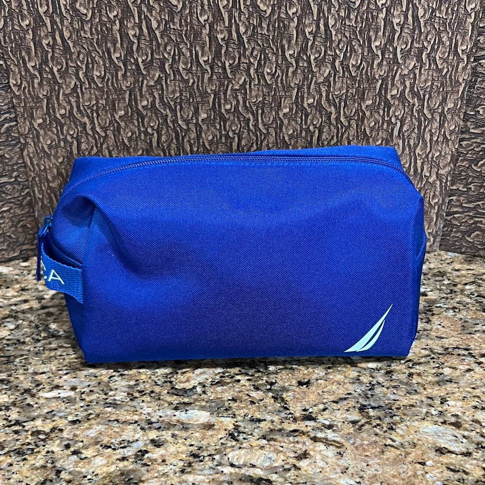 Nautica Men's Vibrant Blue Toiletry Bag